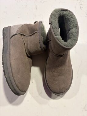 Women’s Ugg Boots Classic Mini ll w 6